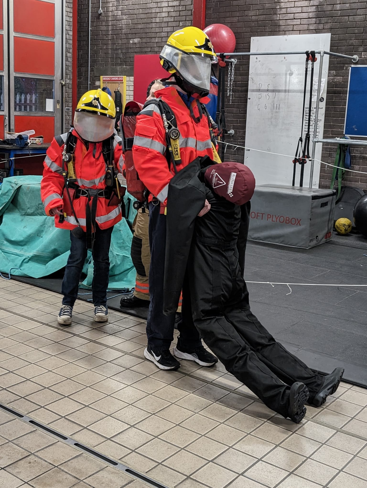 Explorers turn on the hose